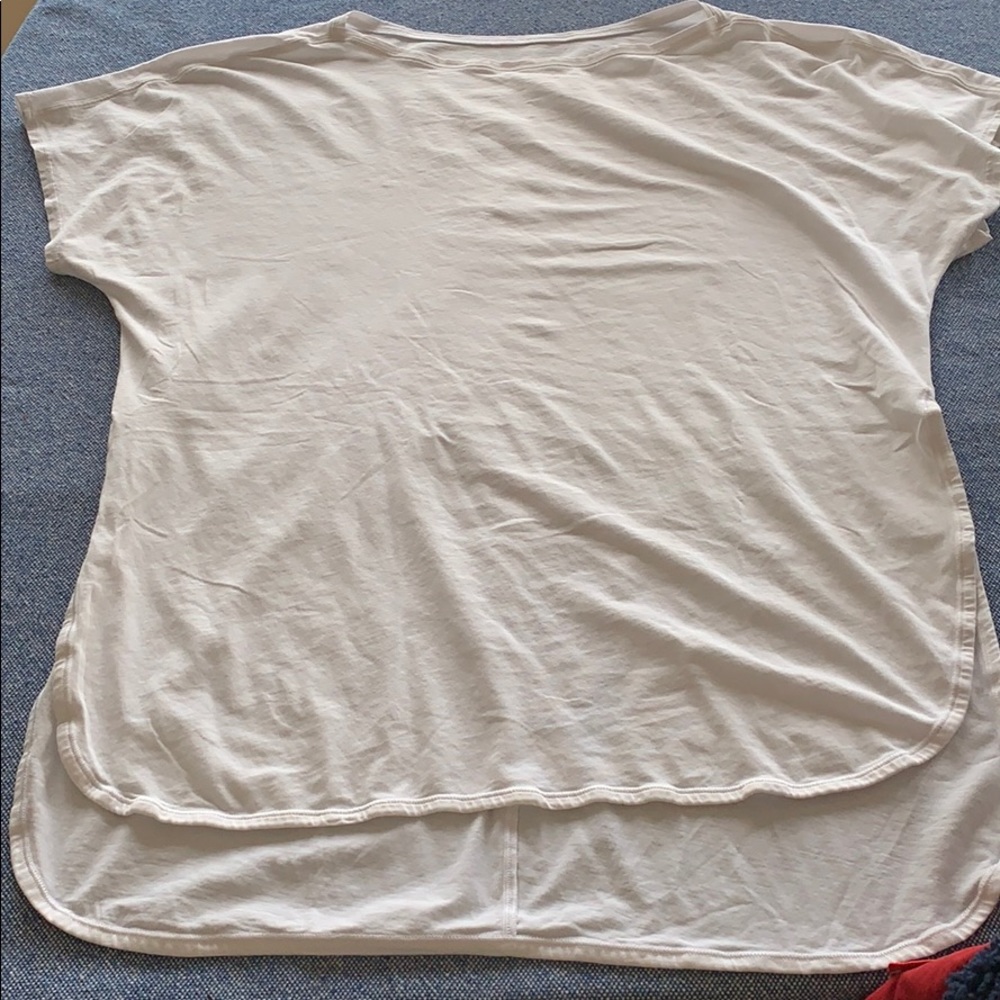 White lululemon t shirt sz 12